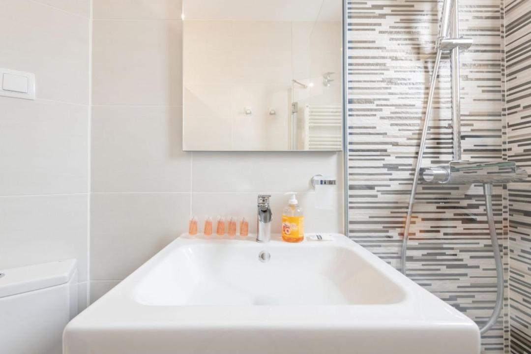 Appartement 2Bd 1Bth Furnished - Nuevos Ministerios à Madrid Extérieur photo